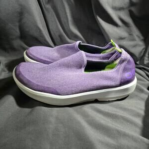 Womens 6 37 Oofos Oomg EEzee Low Light Purple Casual Walking Comfort Recovery